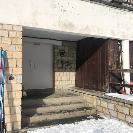 Avec Terrasse Vue Sur Piste à Praloup *